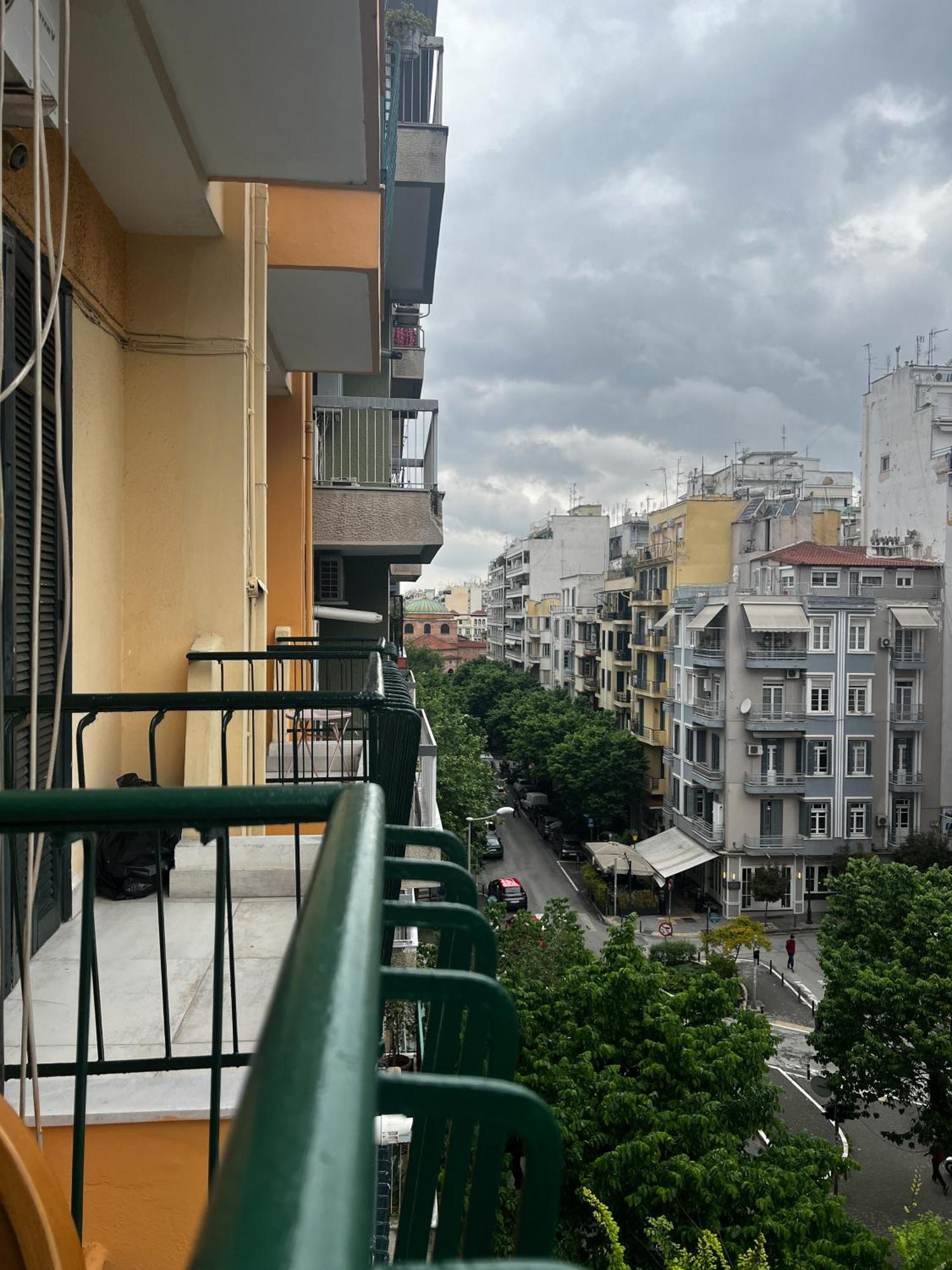 Homevision - Spacious And Warm - Very Central Thessaloniki Exterior photo